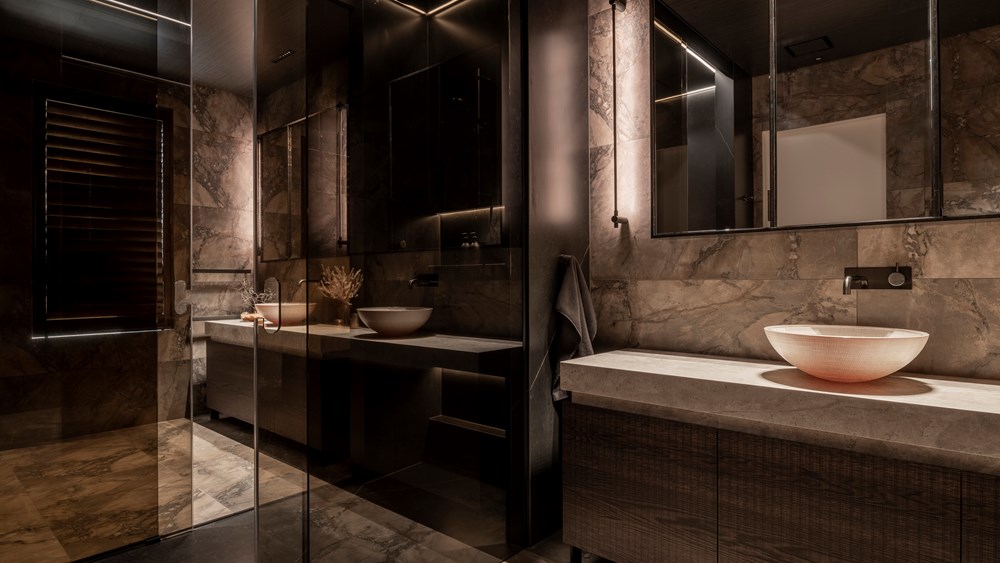 Prime Art Veneer Planked Sawn bathroom, Detail by Davinia Sutton (10)